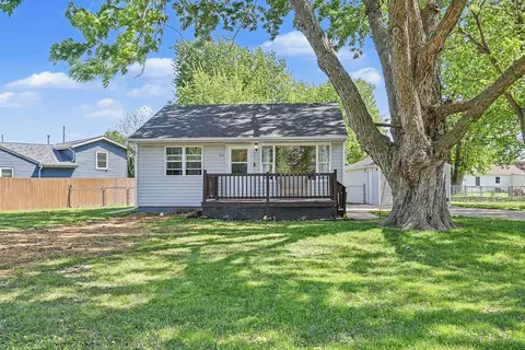 300 E 21st St S, Newton, IA 50208