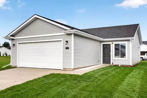 2203 Legacy Dr, Norwalk, IA 50211