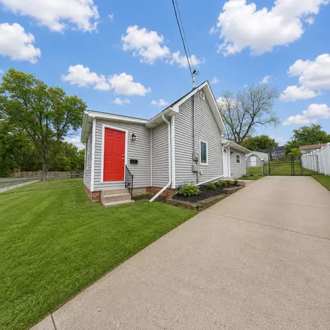 3941 16th St, Des Moines, IA 50313
