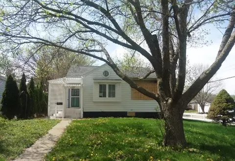 3946 50th St, Des Moines, IA 50310
