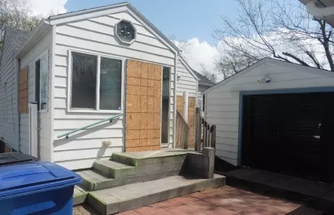 3946 50th St, Des Moines, IA 50310 photo 3