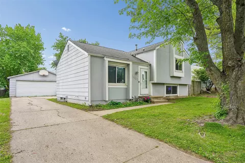 1837 King Ave, Des Moines, IA 50320