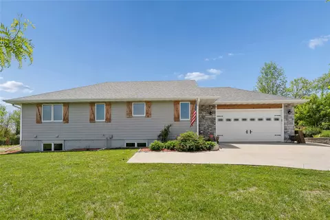 6320 G24 Hwy, Norwalk, IA 50211