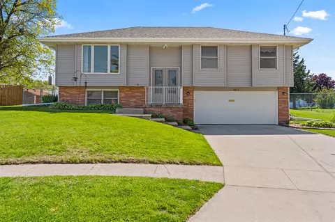 1503 N 5th Ave E, Newton, IA 50208