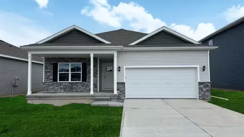 5516 143rd St, Urbandale, IA 50323