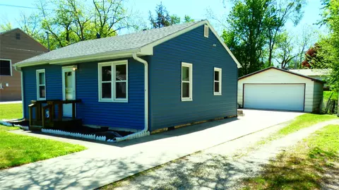 1200 Johnson St, Des Moines, IA 50315