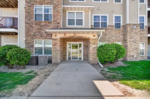 1329 SE University Ave #106, Waukee, IA 50263