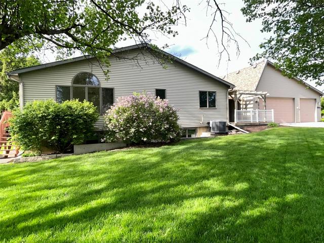 3201 Polaris Dr, Ames, IA 50010
