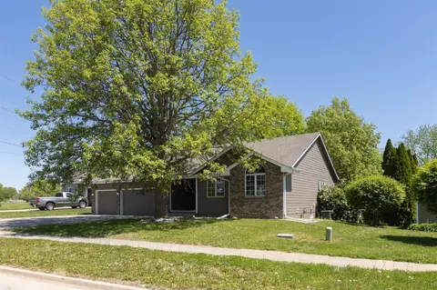 315 Sherrylynn Blvd, Pleasant Hill, IA 50327