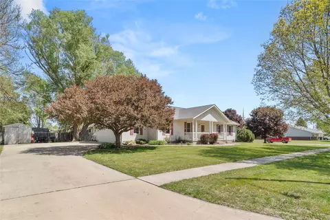 1405 W Jefferson St, Winterset, IA 50273