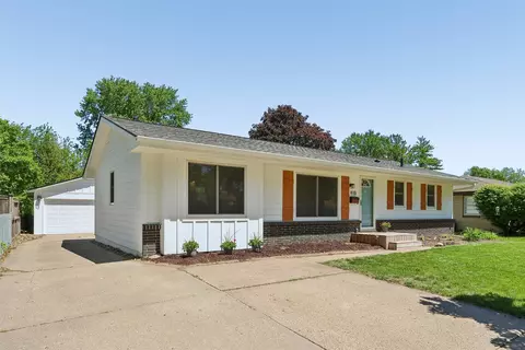 410 SE 2nd St, Ankeny, IA 50021