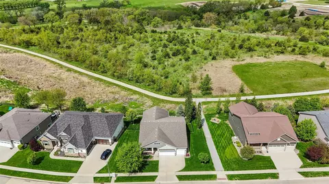 1550 Hannah Ln, Waukee, IA 50263