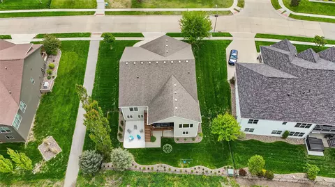 1550 Hannah Ln, Waukee, IA 50263
