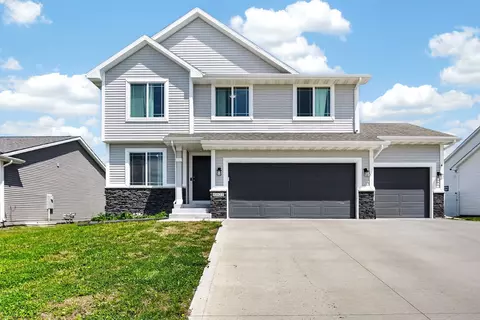 4621 SE 35th Ct, Des Moines, IA 50320