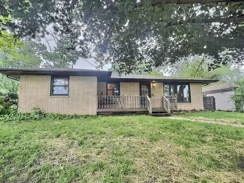 2925 E 41st St, Des Moines, IA 50317