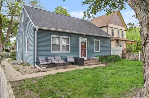 201 E 13th St, Ames, IA 50010