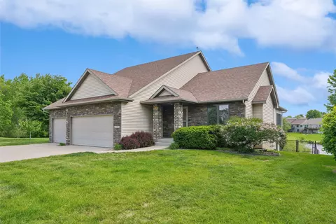 4951 E Hull Ave, Des Moines, IA 50317
