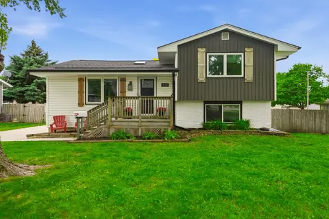 410 NE Crestmoor Pl, Ankeny, IA 50021