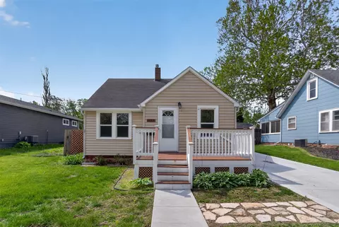 1133 Prairie St, Adel, IA 50003