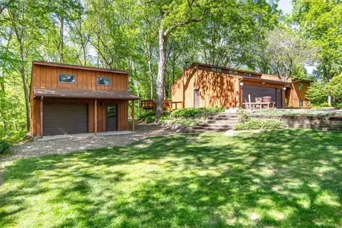 3923 Mathews Rd, Ames, IA 50014