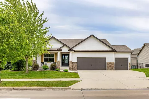 1601 Reinhart Dr NW, Ankeny, IA 50023