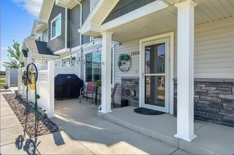 1058 NE 57th Ln, Ankeny, IA 50021