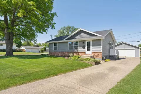 502 NE Trilein Dr, Ankeny, IA 50021
