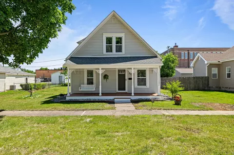 321 SW Pleasant St, Ankeny, IA 50023