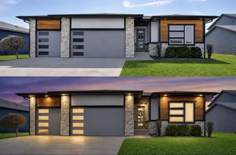 340 NE Hawk Cir, Waukee, IA 50263