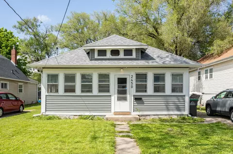 2450 E Grand Ave, Des Moines, IA 50317