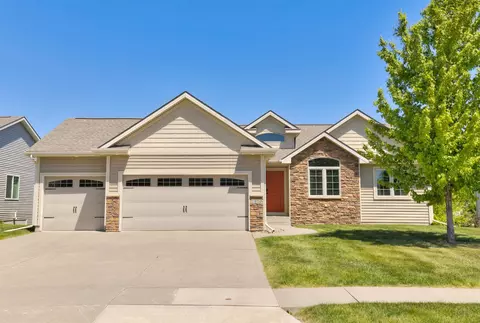 1910 NE 17th St, Ankeny, IA 50021