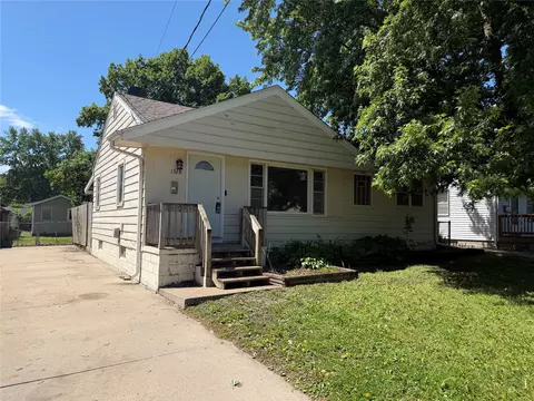 1328 Carrie Ave, Des Moines, IA 50315