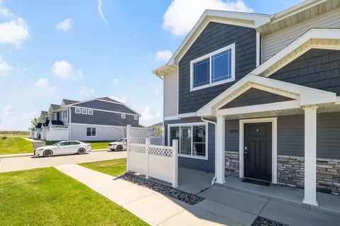 1026 NE 57th Ln, Ankeny, IA 50021