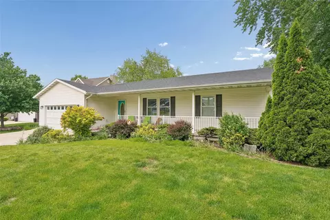 403 E 28th St S, Newton, IA 50208