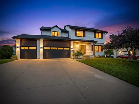 105 NW 11th St, Grimes, IA 50111