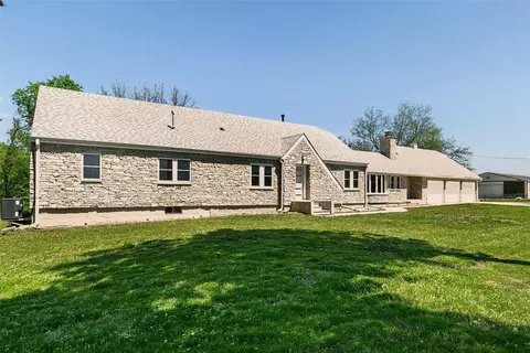 4390 E Broadway Ave, Des Moines, IA 50317