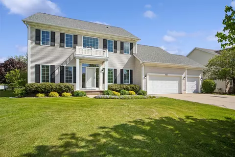 835 SE Westwoods Dr, Waukee, IA 50263