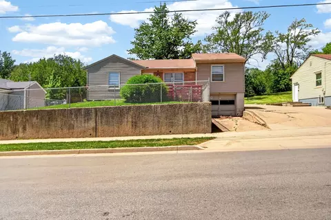 3022 S Union St, Des Moines, IA 50315