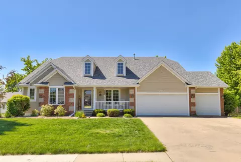 909 NE 16th St, Ankeny, IA 50021
