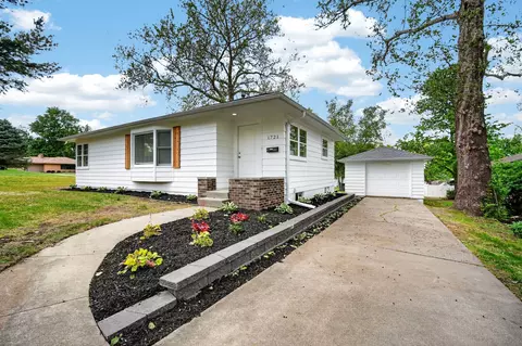 1721 Woodland Ave, West Des Moines, IA 50265