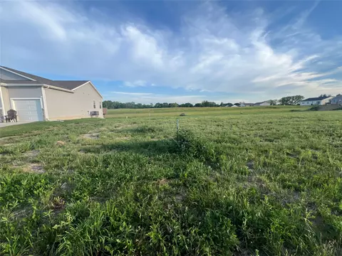 5427 Leyden Ave, Des Moines, IA 50317