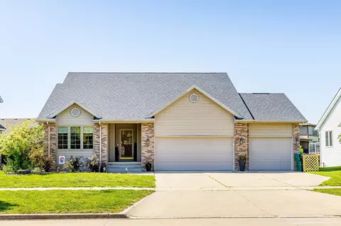 3217 NW 13th St, Ankeny, IA 50023