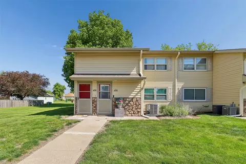 1093 NW Greenwood St, Ankeny, IA 50023
