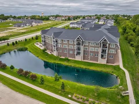 9001 Windsor Pkwy #313, Johnston, IA 50131
