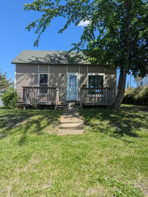 409 N Oak St, Creston, IA 50801