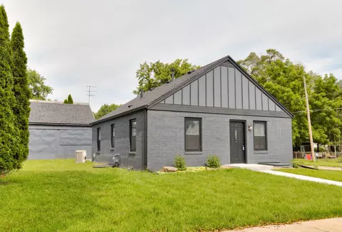 3120 Amherst St, Des Moines, IA 50313