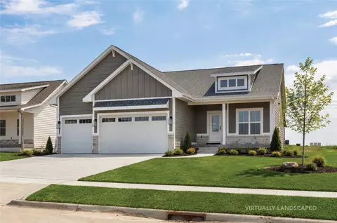 17526 Northview Dr, Urbandale, IA 50323