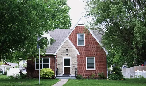 511 W Washington St, Winterset, IA 50273