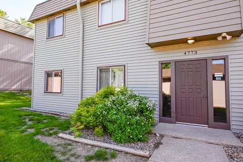 4773 Woodland Ave #6, West Des Moines, IA 50266