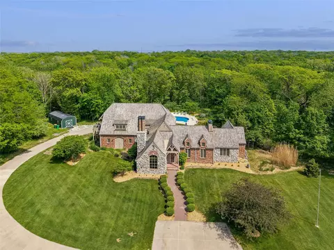 27681 Northwoods Rd, Van Meter, IA 50261